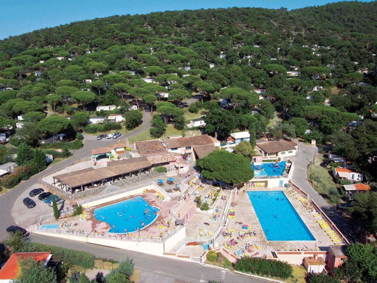 Parc St James Parc Montana جاسّا المظهر الخارجي الصورة